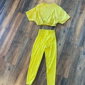 Offline by Aerie Matching Workout Set - XS Top, Medium Pants